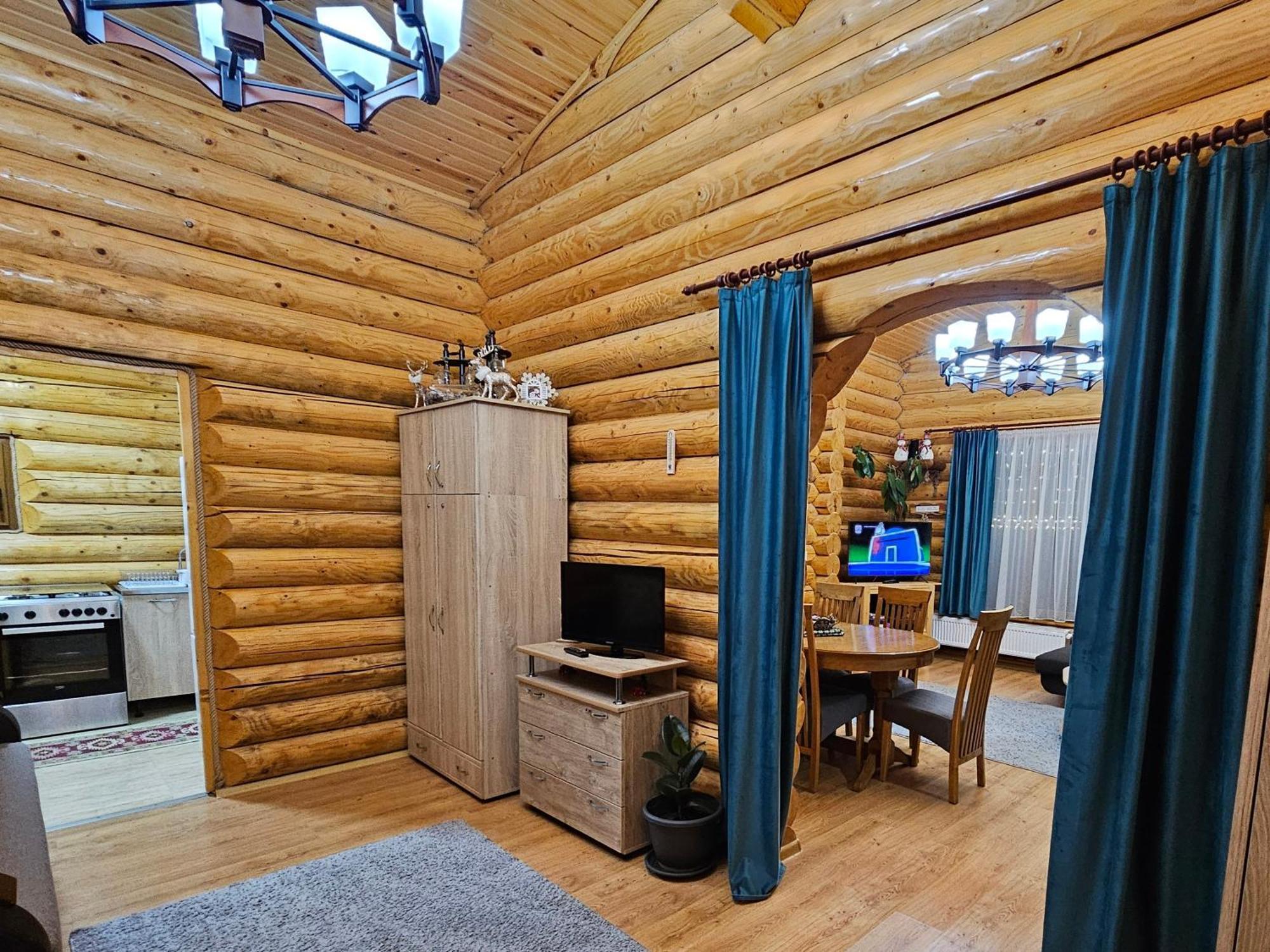 Cabana Alesia, Relaxare La Poalele Raraului Campulung Moldovenesc Ngoại thất bức ảnh