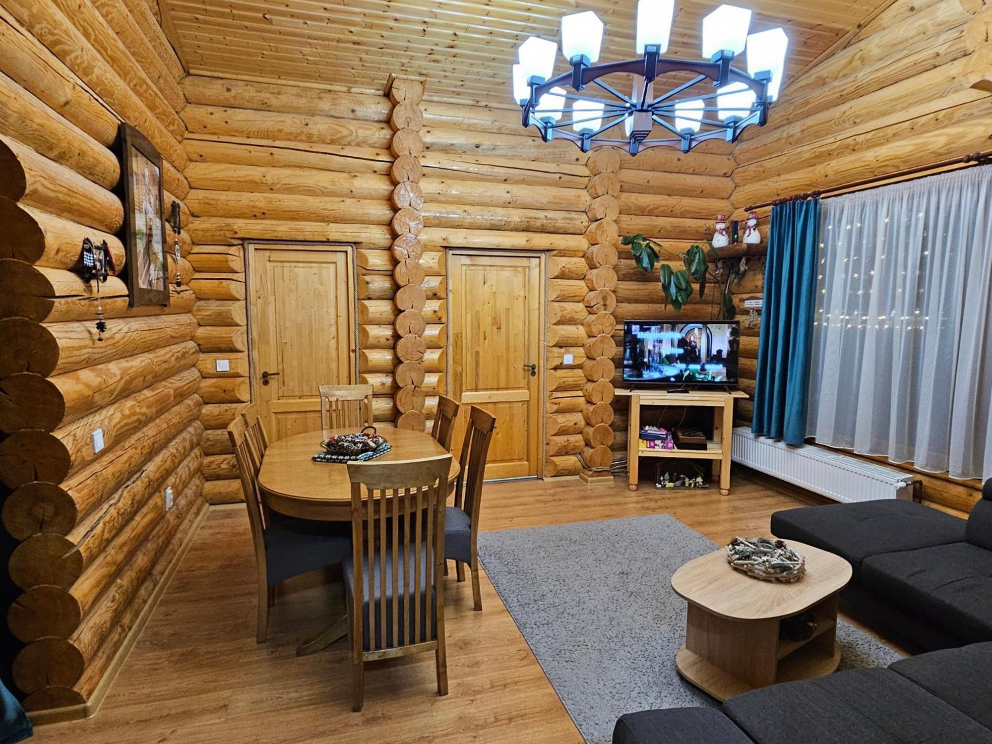 Cabana Alesia, Relaxare La Poalele Raraului Campulung Moldovenesc Ngoại thất bức ảnh